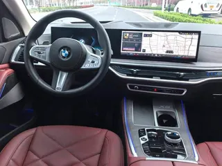 Фото BMW X5 2025