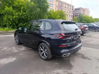 Фото BMW X5 2025