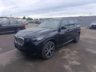 Фото BMW X5 2025