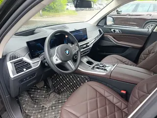 Фото BMW X5 2025