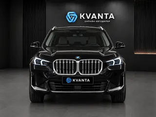 Фото BMW X1 2025