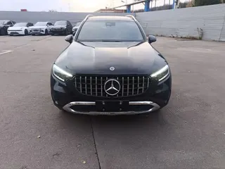 Фото Mercedes-Benz GLC 2025