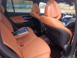 Фото Mercedes-Benz GLC 2025
