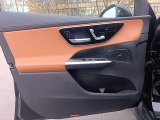 Фото Mercedes-Benz GLC 2025