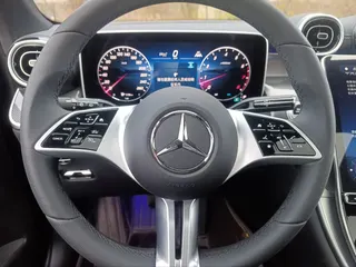 Фото Mercedes-Benz GLC 2025