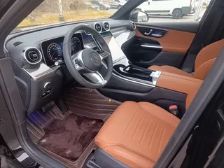 Фото Mercedes-Benz GLC 2025